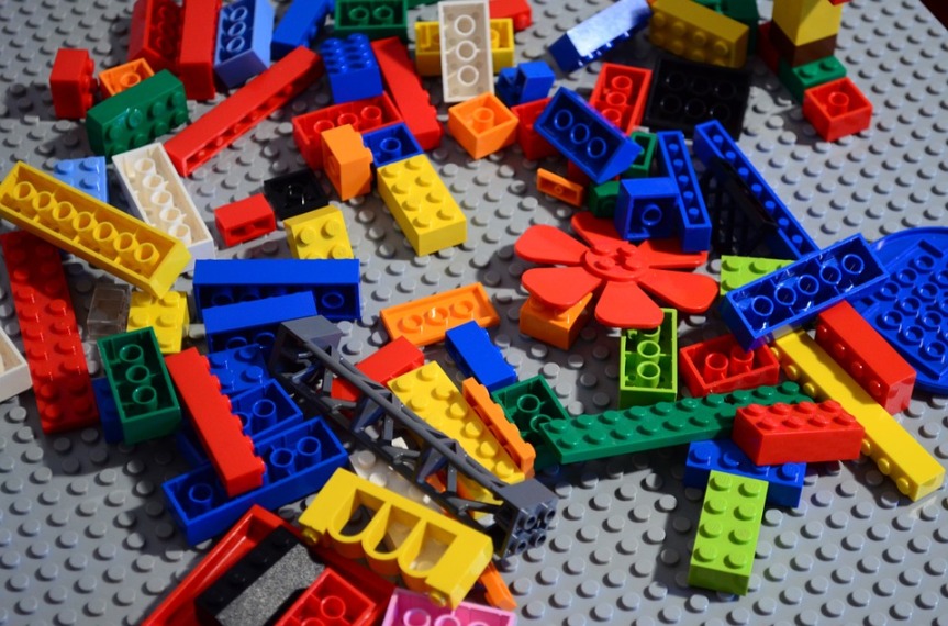 lego bricks from pixabay